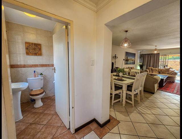 3 BEDROOM DUPLEX FOR SALE IN DIE HOEWES